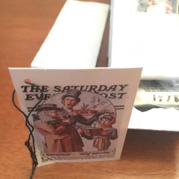 NIB Norman Rockwell Ornament figurine "Caroler" by Cover Collection. - Picture 3 of 4